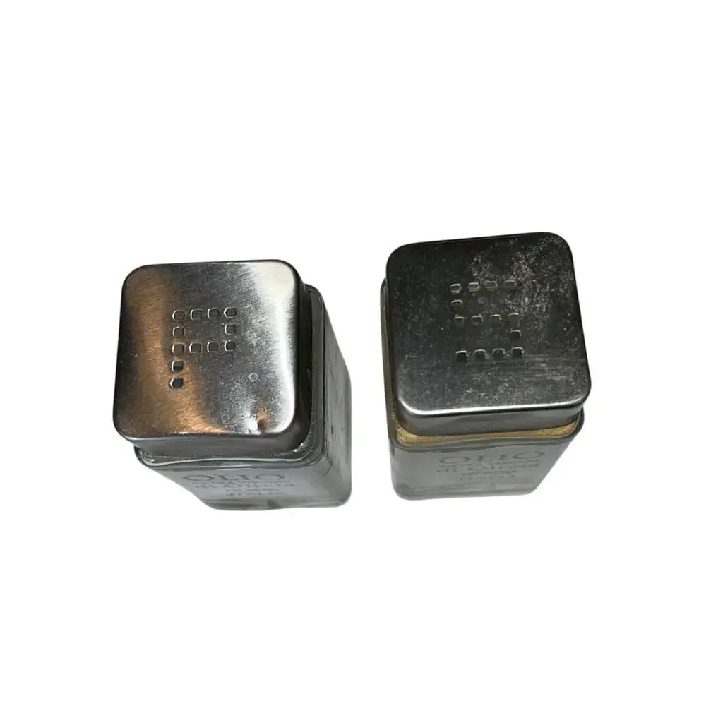 Tuscan Olive Oil Glass Salt Pepper Shakers Set‎ Square Metal Lids Kitchen Decor